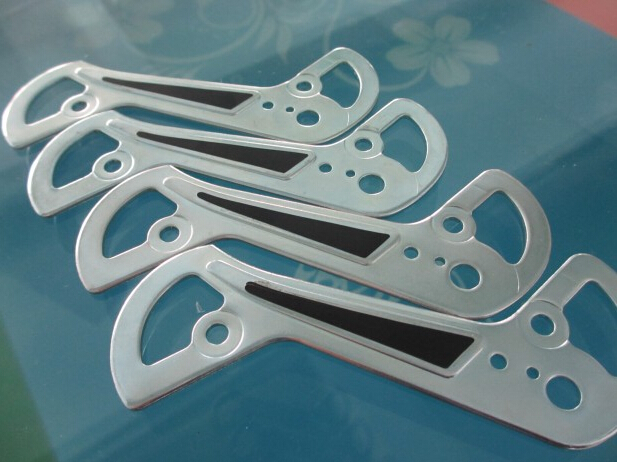 Poluautomatski stroj za etiketiranje plastičnih vrećica za ravnu površinu