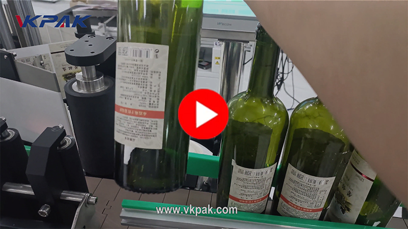 Stroj za etiketiranje boca vina
