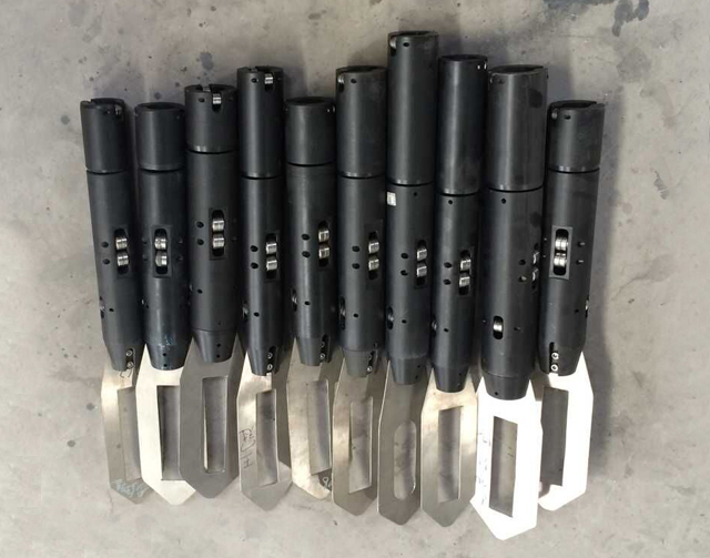 strojevi za označavanje omota na središnjem stupu.jpg