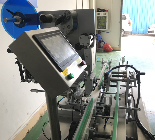 bočna slika na modelu VK-LBL labeller.jpg