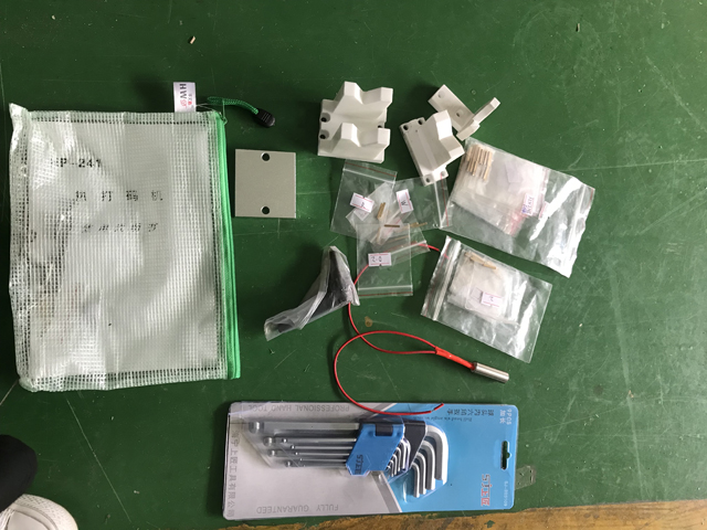 rezervni dijelovi za označavanje dna ruževa.jpg