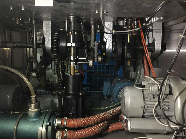 internal structure for filling sealing machines cijevi punjenje brtvljenje unutar stroja.jpg