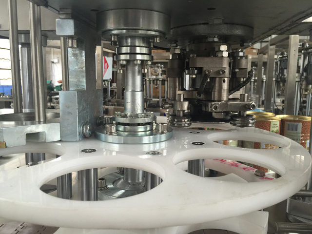 položaj limenki tijekom zatvaranja limenki.jpg