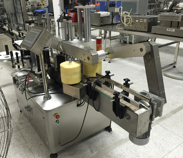 double side bottle labeling equipment dvostruka_lice_bottle_labeling_equipment.jpg