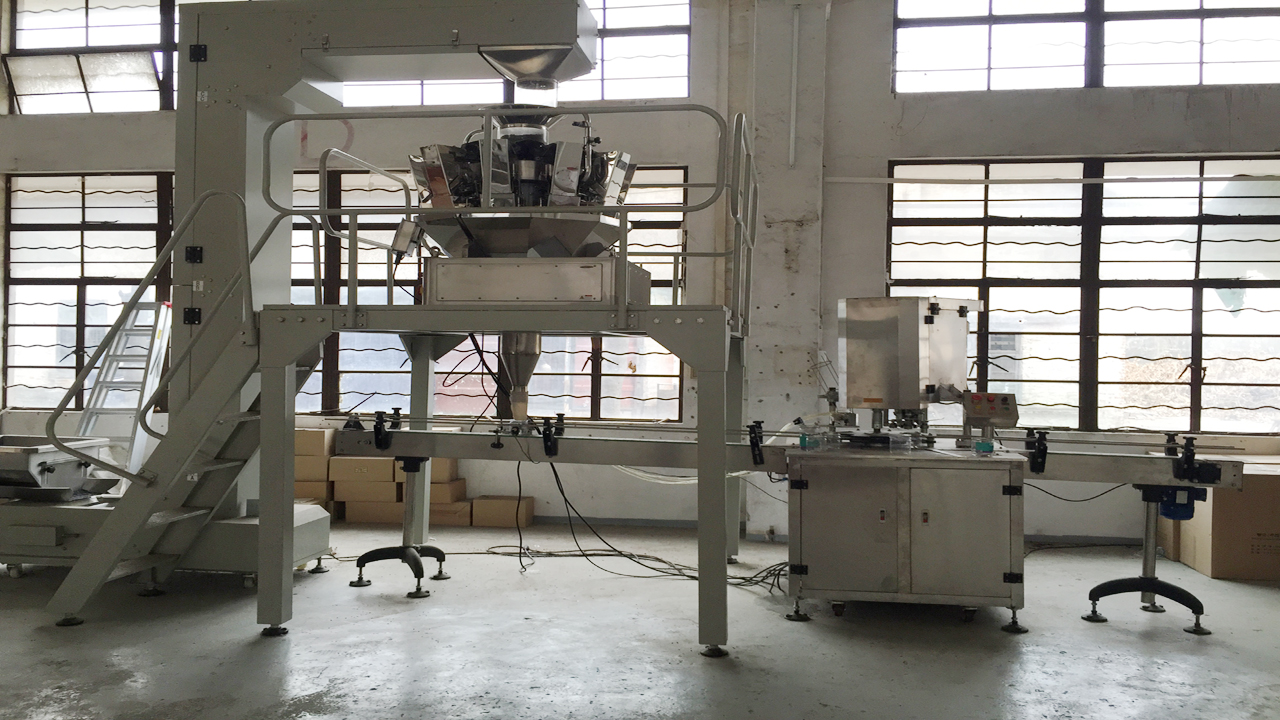 strojevi za zatvaranje limenki.jpg