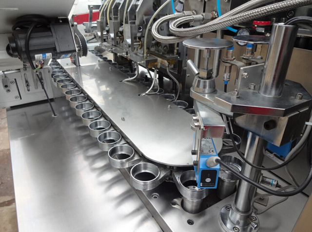 radna ploča za tube filler sealer.jpg