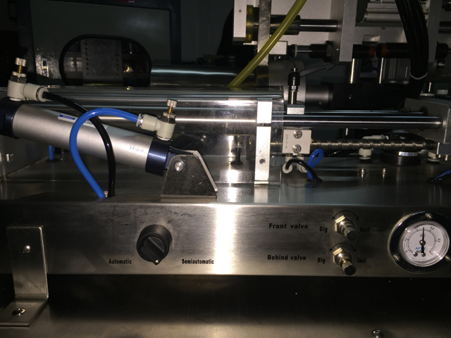 horizontal filling machine for filling process horizontalni stroj za punjenje tuba filler sealer.jpg