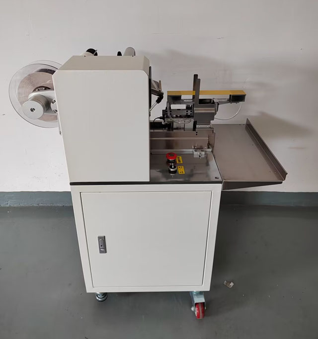 naljepnica za pakiranje hrane za pse (5).jpg