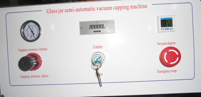 control panel from vacuum capping machines ploča strojeva za vakuumsko zatvaranje.jpg