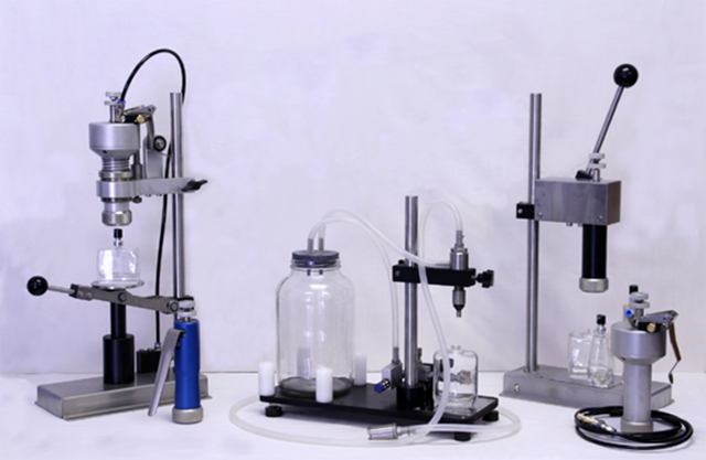 strojevi za presovanje staklenih boca.jpg