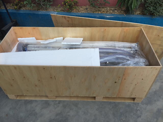 PLY wooden case packing for filling machine punilice u drvenu kutiju.jpg