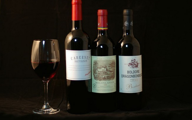 bottles glass for red wine boca staklena vina.jpg