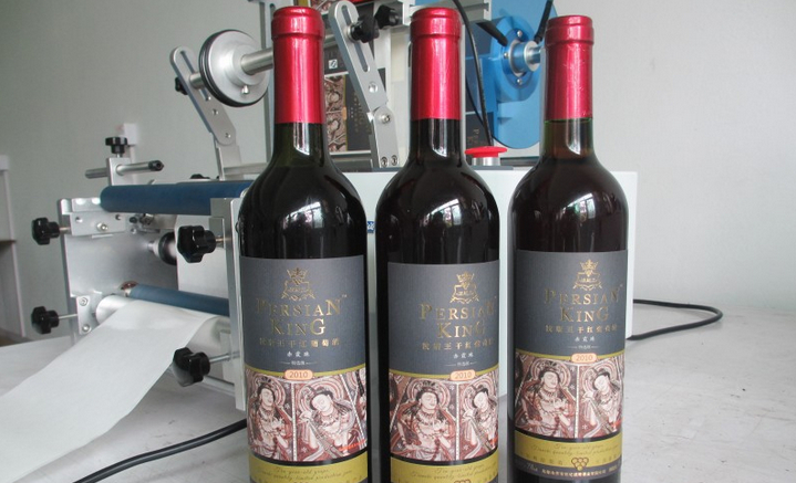 semi automatic labeling machine oprema za označavanje.jpg