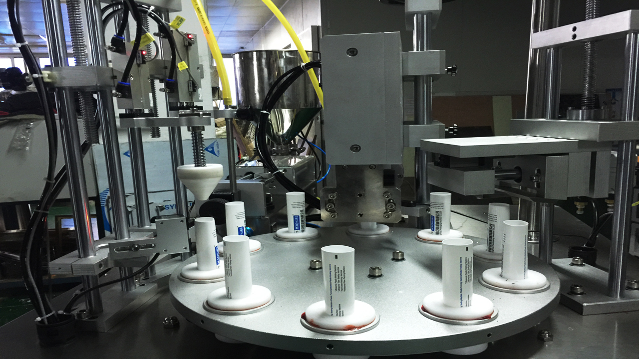 rotary filling sealing machine rotacijsko punjenje ultrazvučnih cijevi brtvljenje.jpg