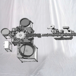 Stroj za zatvaranje malih epruveta s vodoravnim naljepnicama