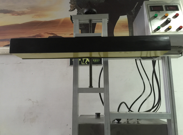 strojevi za indukcijsko brtvljenje s vodenim hlađenjem.jpg